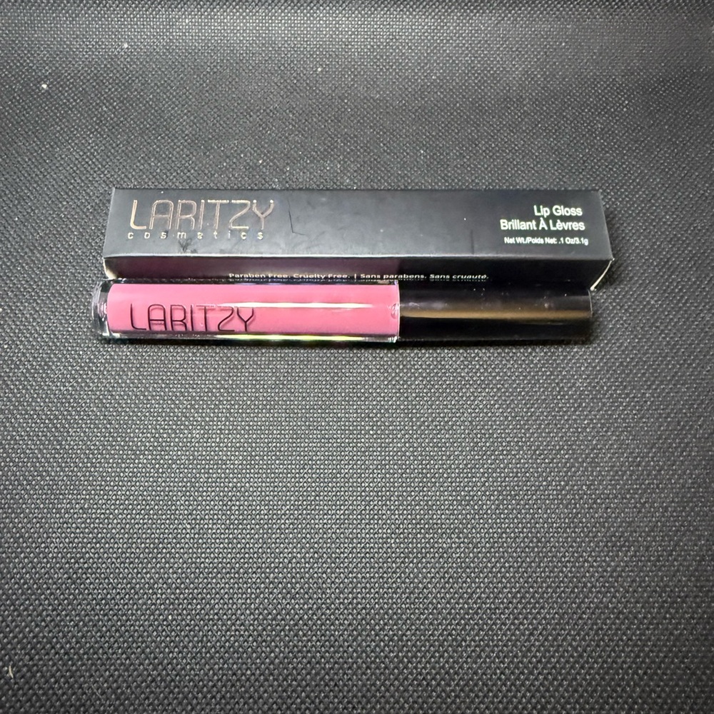Laritzy Cosmetics Curve Lip Gloss